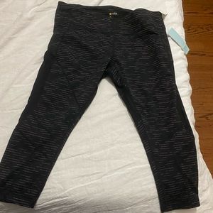 Zella yoga cropped pants